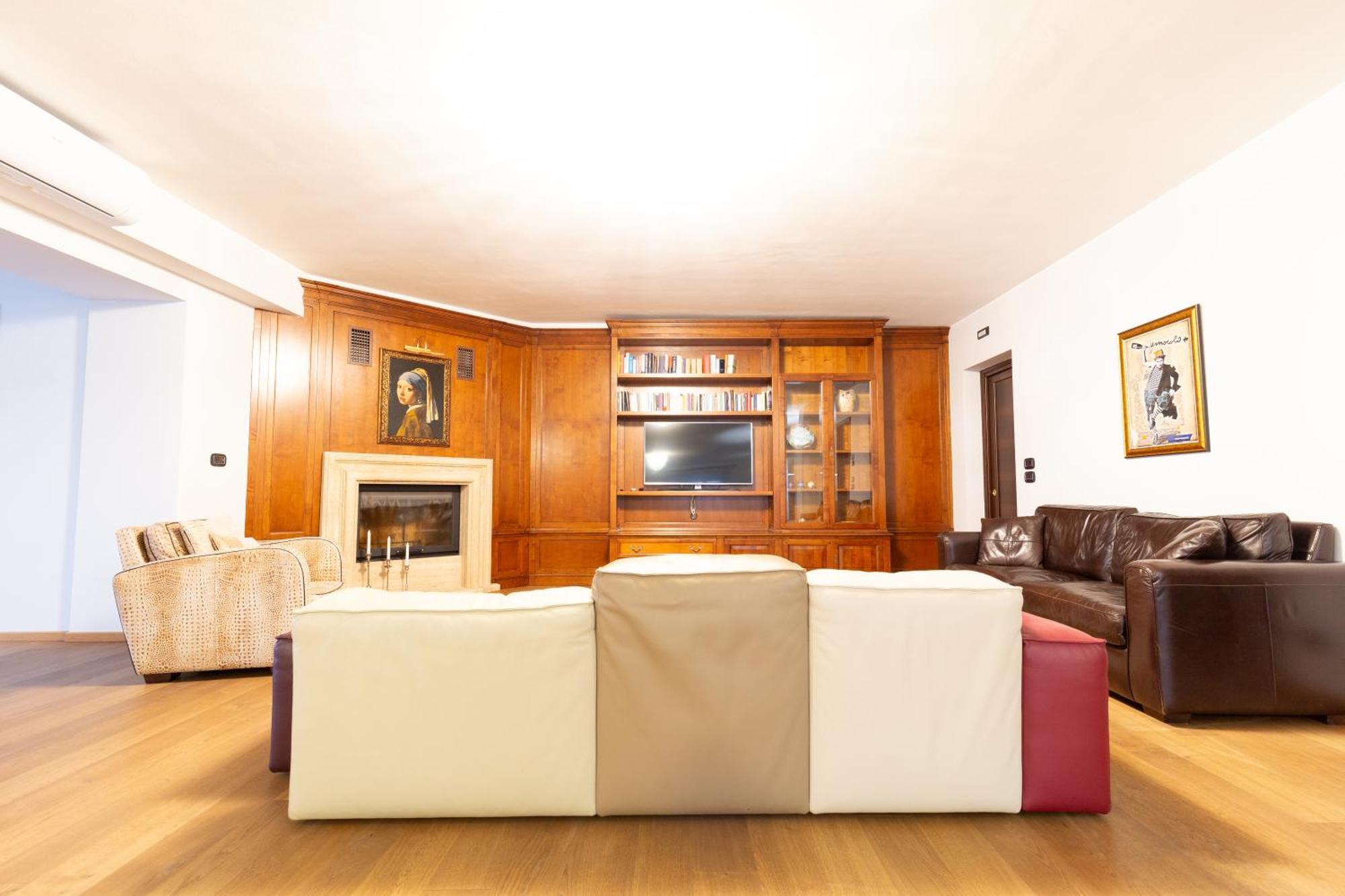 Villa Adige Luxury - M&M Holiday House 페루자 외부 사진
